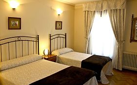 Hostal Alcántara